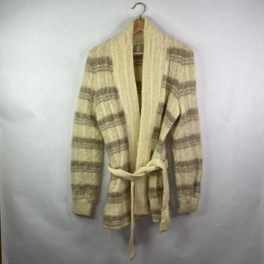 Vintage 70’s Hilda Ltd Icelandic Knit Wool Cardigan Sweater